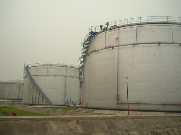 石化儲罐消防管道支撐裝置(不動火設(shè)備安裝)